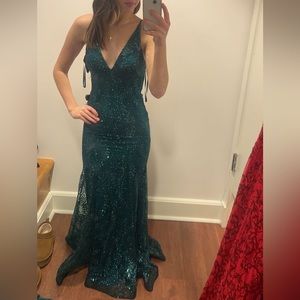 emerald green prom/ pageant dress